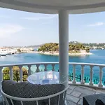 بيت ضيافة Ourania's Mansion 4*