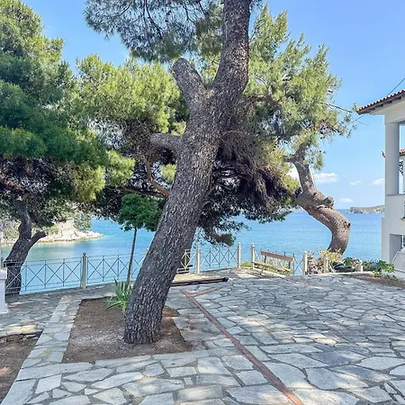 Gasthuis Ourania's Mansion 4*