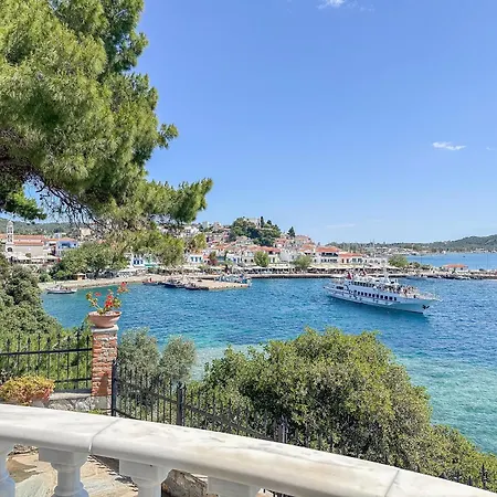 Gasthuis Ourania's Mansion 4*