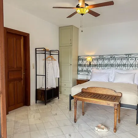 Ourania's Mansion 4*