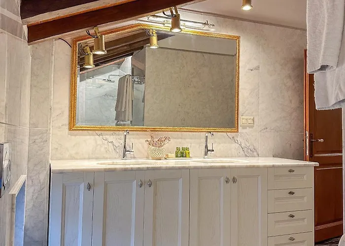 Guest house Ourania's Mansion Skiathos Town