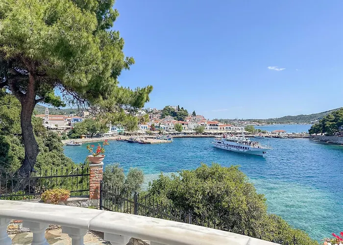 Guest house Ourania's Mansion 4*